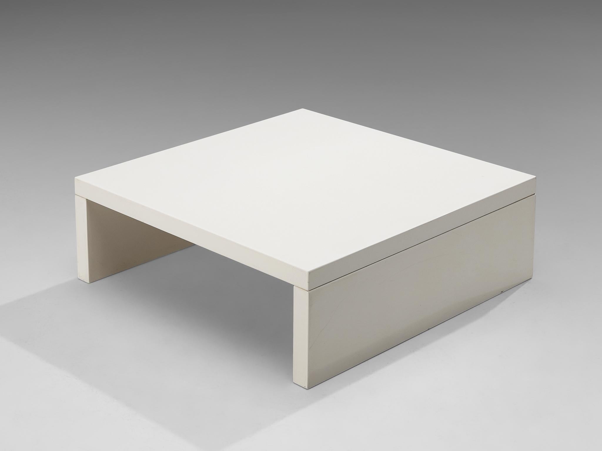 White lacquer coffee deals table