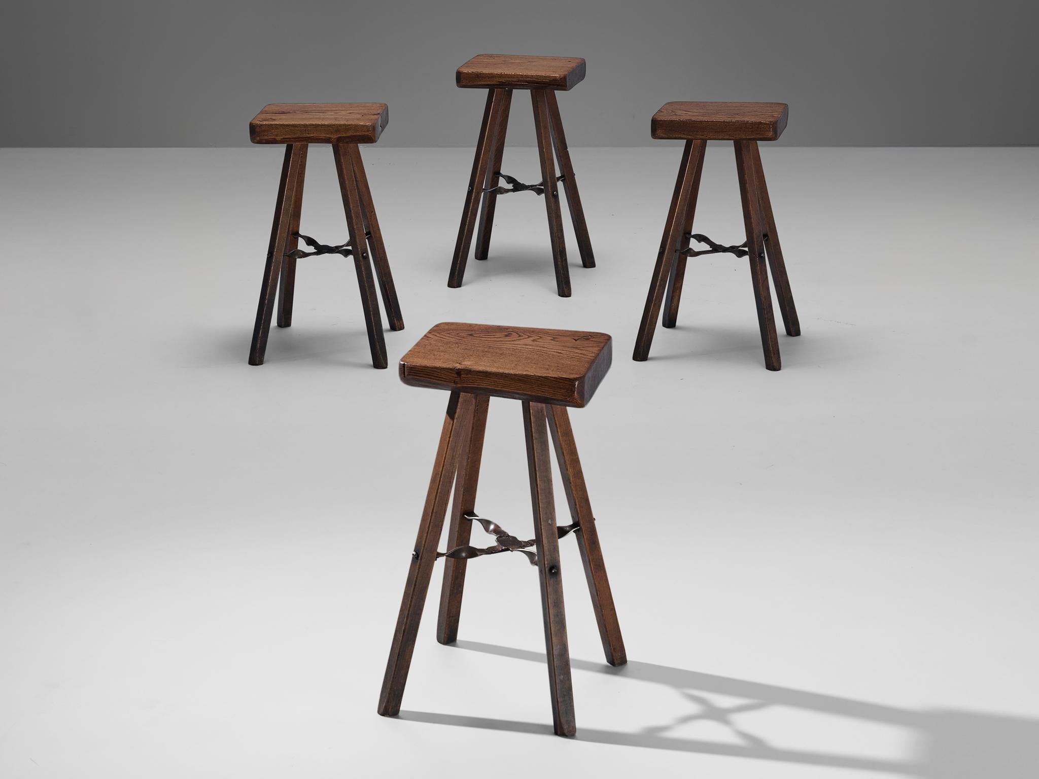 Mobichalet Brutalist Wooden High Stools