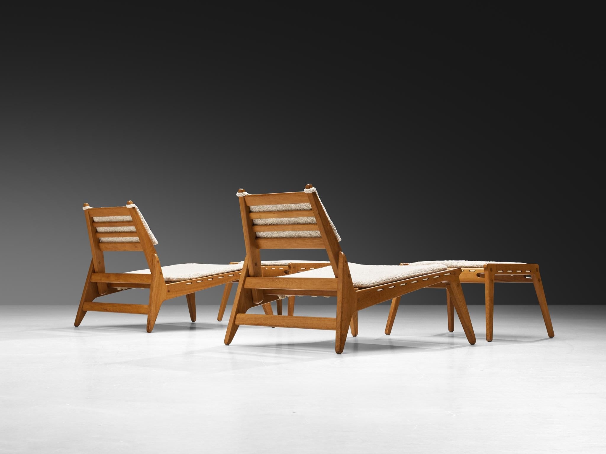 1950s 'Hunting' Lounge Chairs with Ottomans in Solid Oak