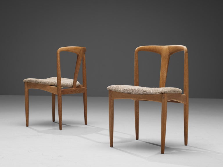 Johannes Andersen Pair of 'Juliane' Dining Chairs in Solid Oak and Beige Fabric