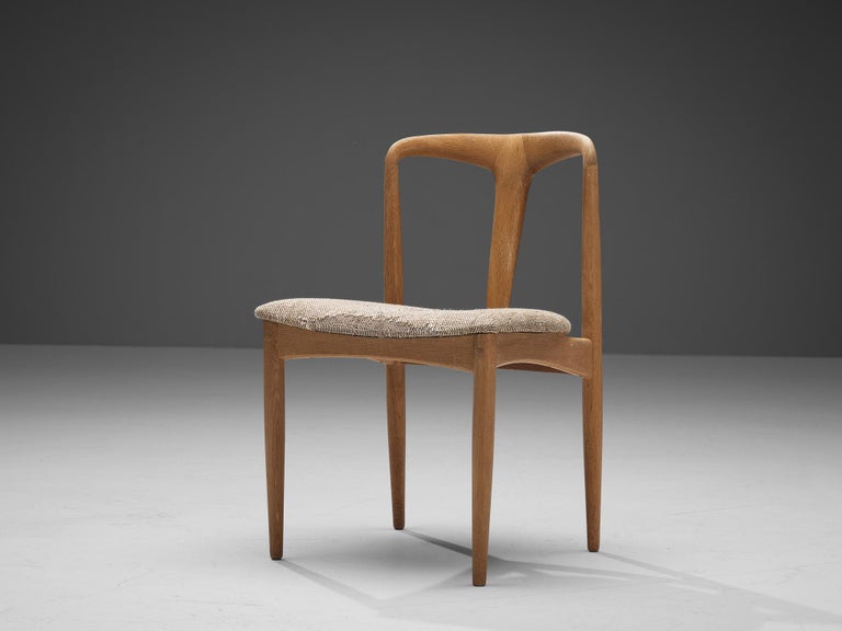 Johannes Andersen Pair of 'Juliane' Dining Chairs in Solid Oak and Beige Fabric