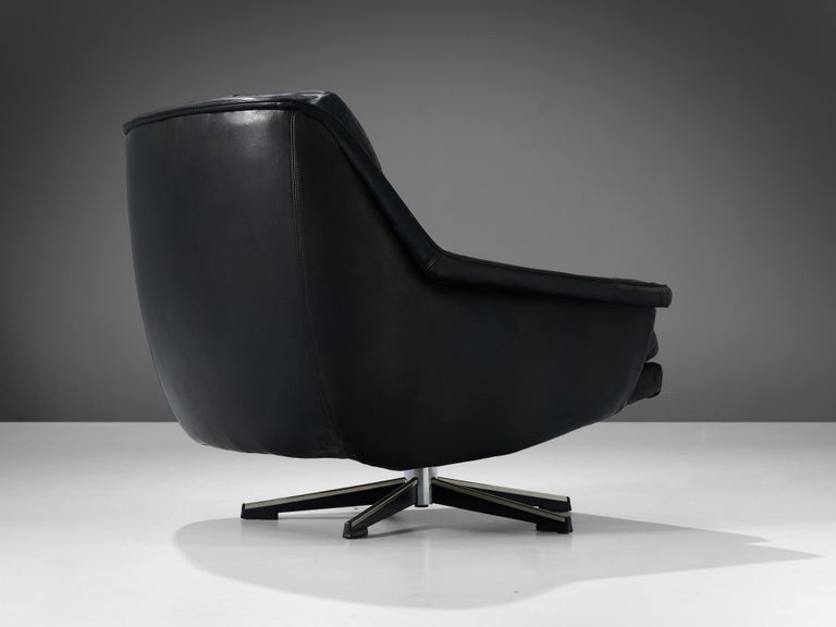 Wilkhahn Swivel Lounge Chairs in Black Leather and Metal