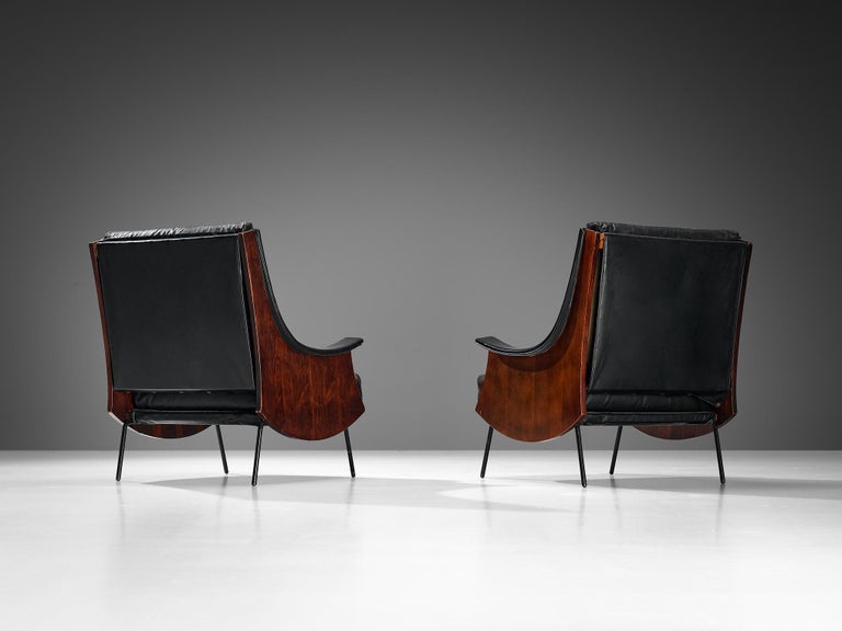 Carlo de Carli for Sormani Pair of 'PIPA' Lounge Chairs in Leather