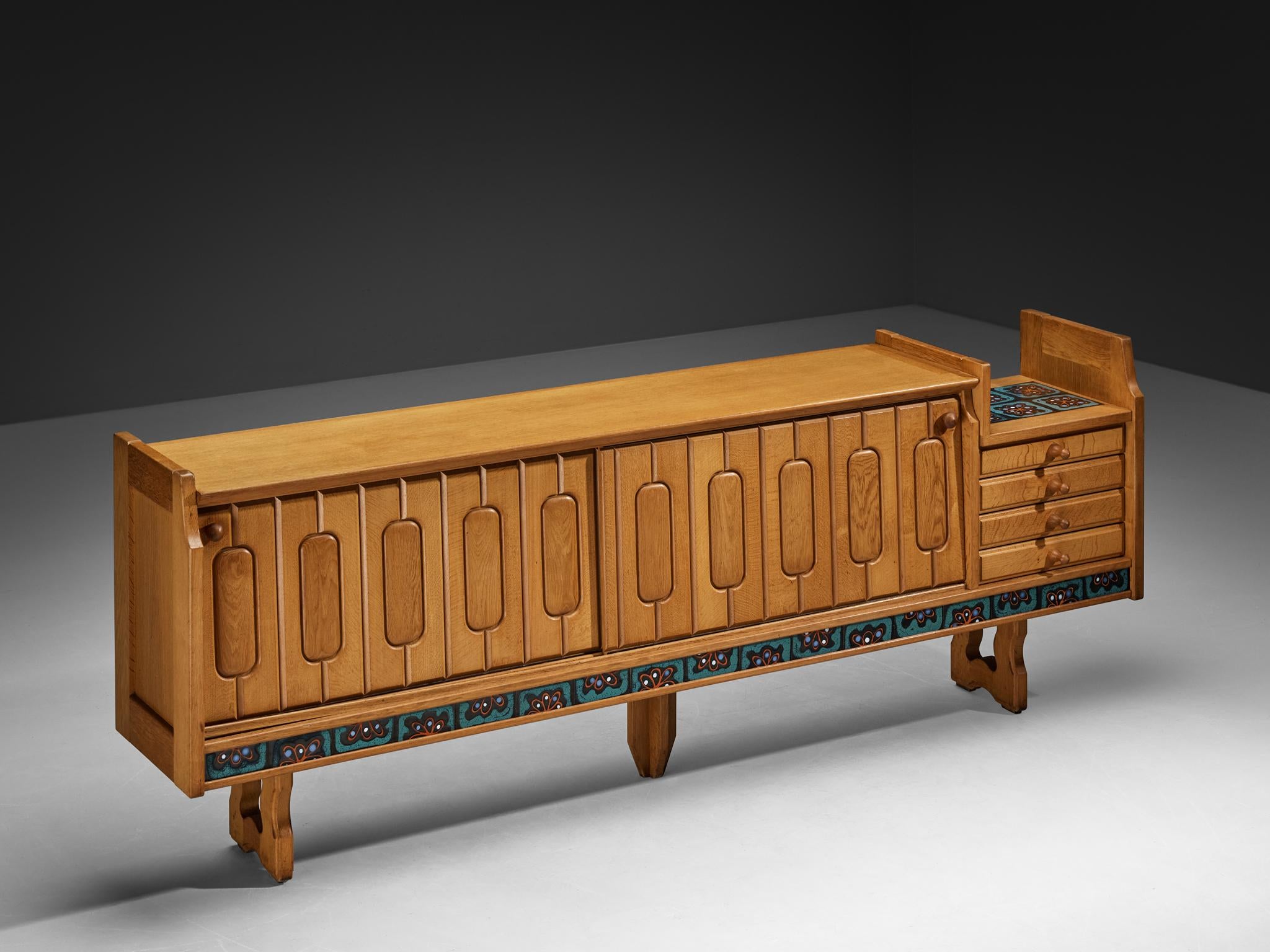 Guillerme & Chambron 'Simon' Sideboard in Oak with Ceramics