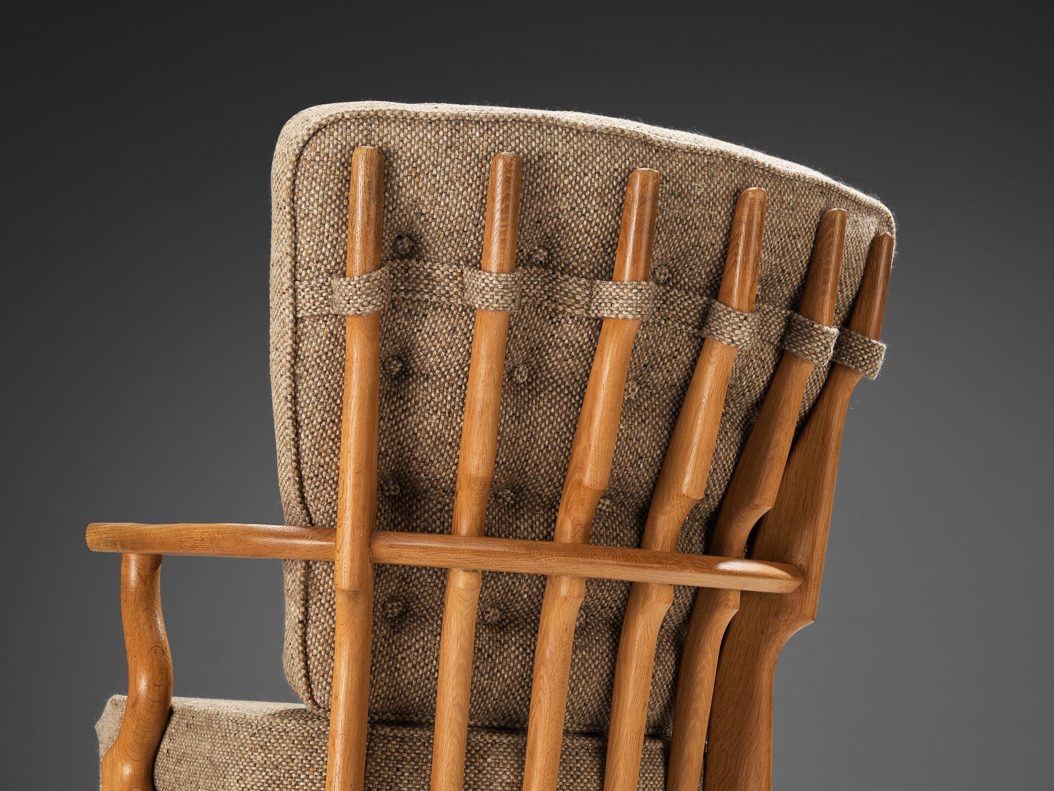 Guillerme & Chambron 'Mid Repos' Lounge Chairs in Oak and Beige Upholstery