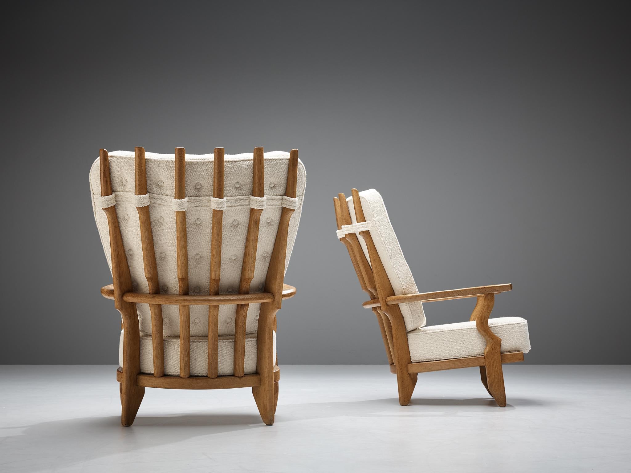 Guillerme & Chambron 'Grand Repos' Lounge Chairs in White Upholstery