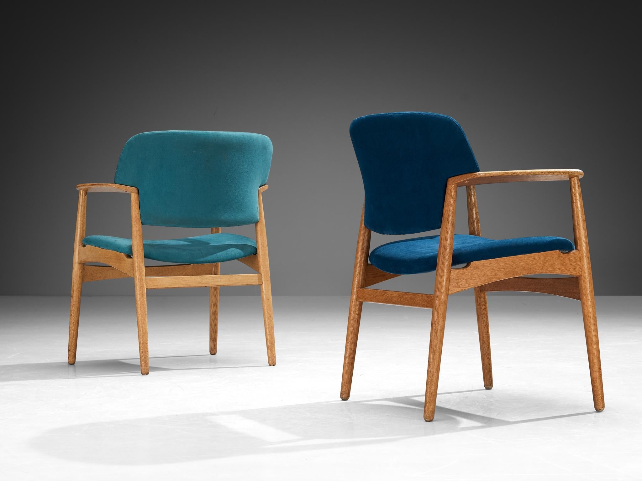 Ejnar Larsen & Axel Bender Madsen for Fritz Hansen Armchairs in Oak