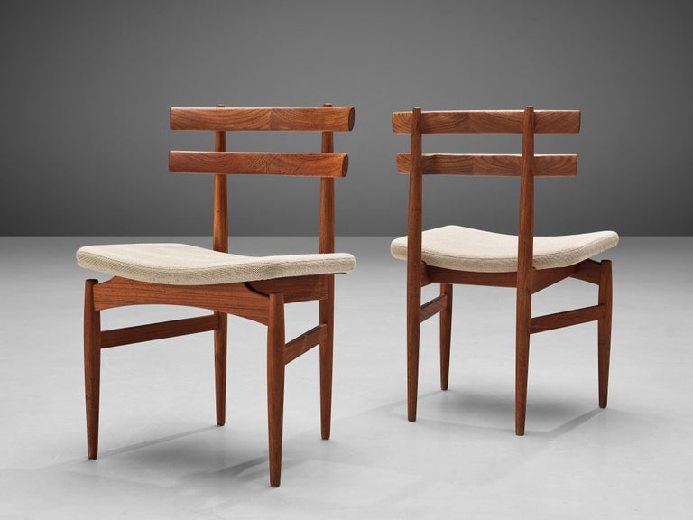 Poul Hundevad Pair of Dining Chairs in Teak