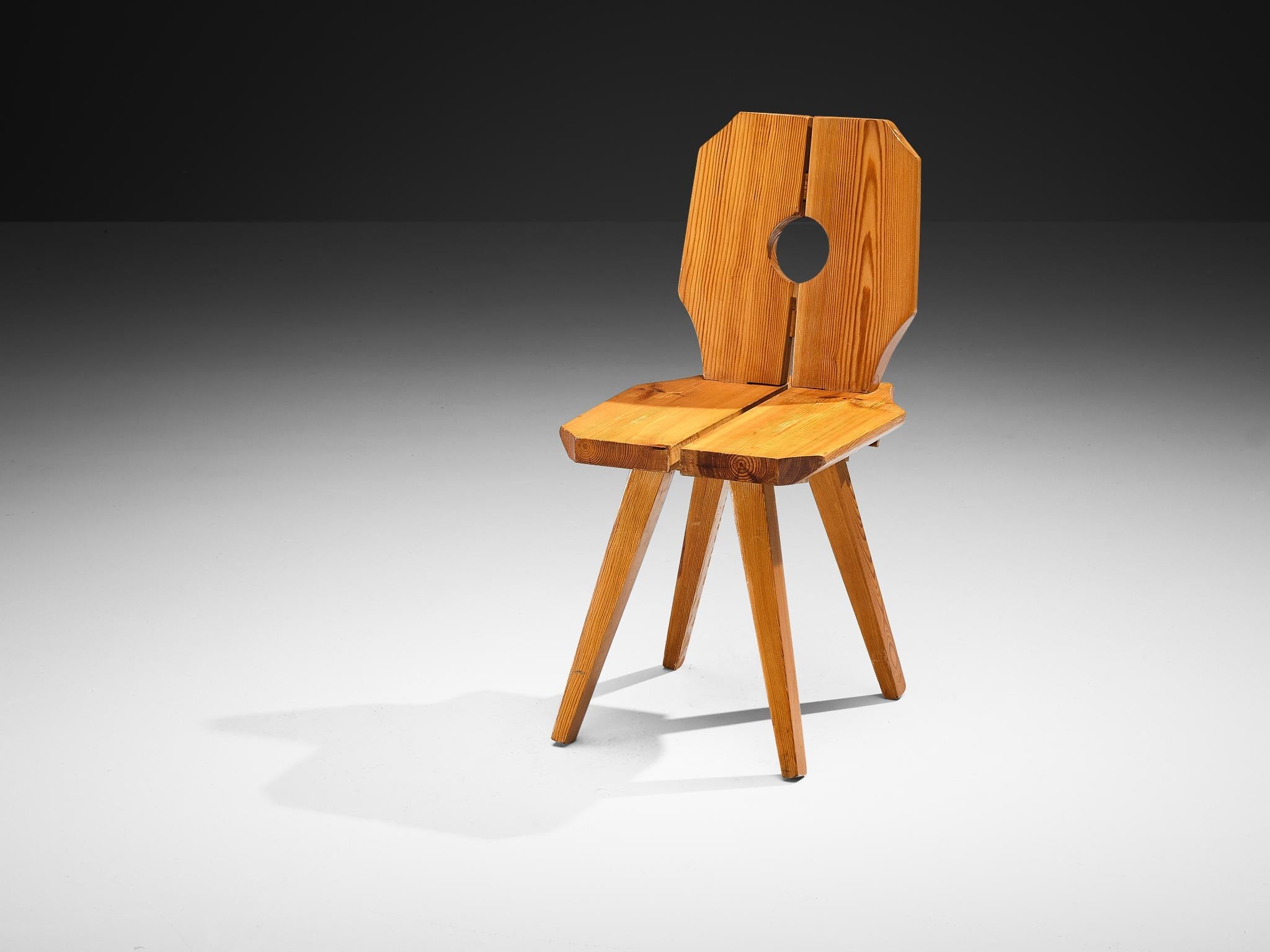 Sculpted Dining Chair in Solid Pine