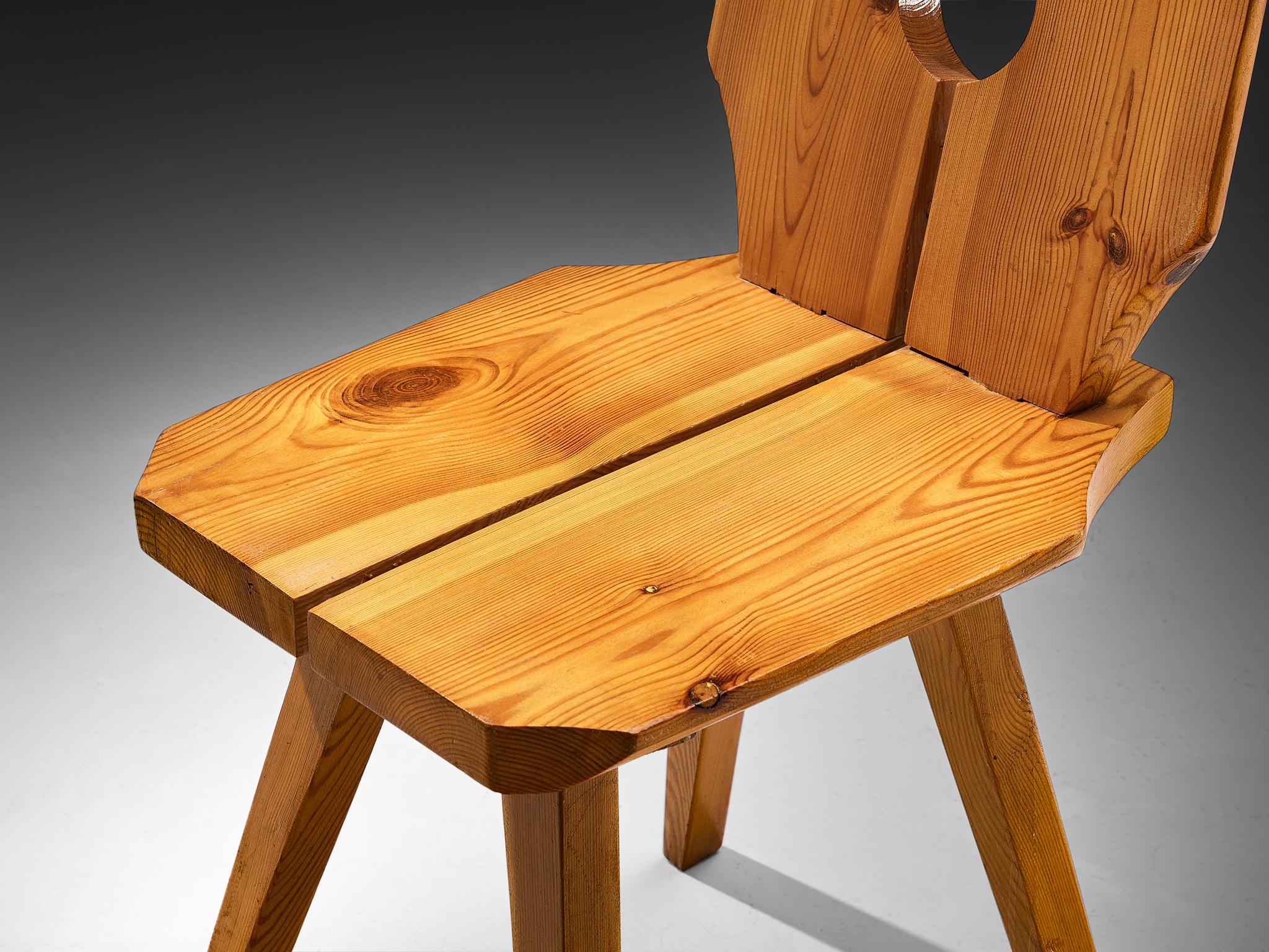 Sculpted Dining Chair in Solid Pine