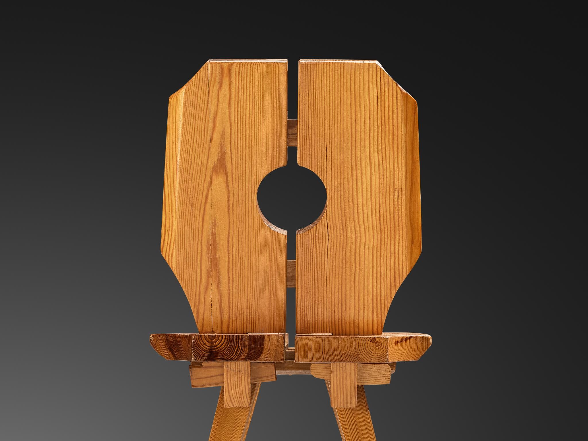 Sculpted Dining Chair in Solid Pine