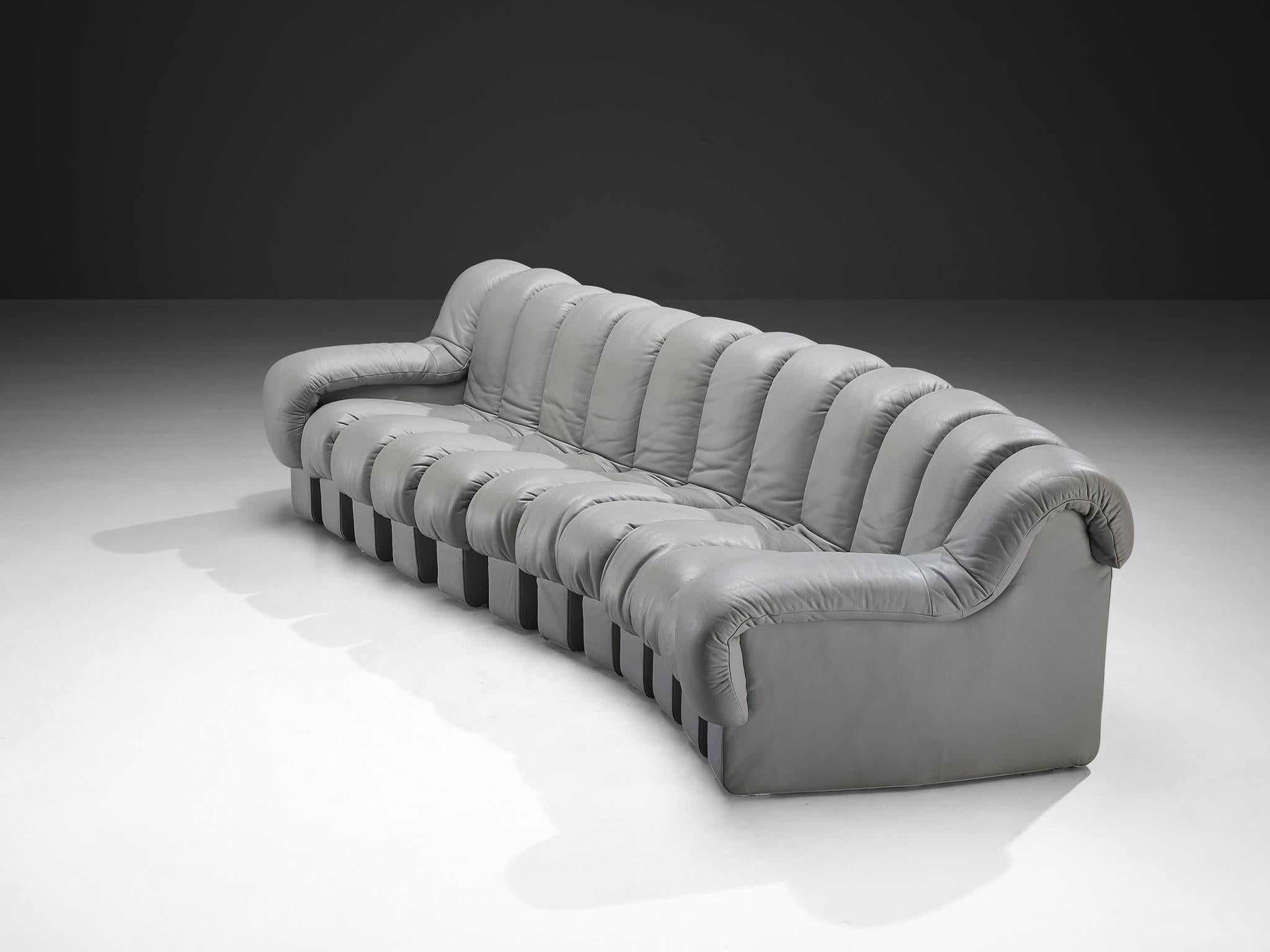 De Sede DS-600 'Snake' Sectional Sofa in Light Grey Leather