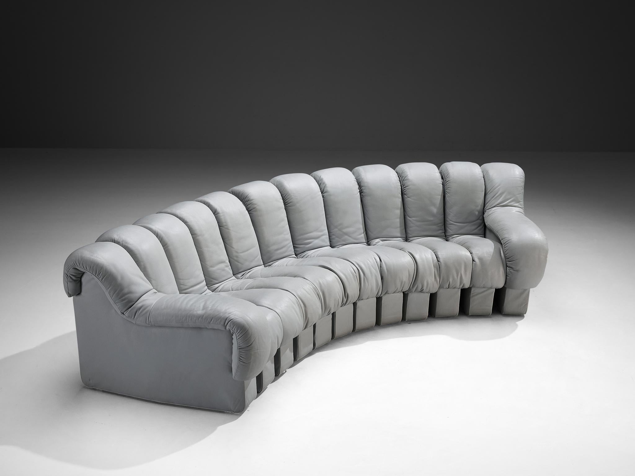 De Sede DS-600 'Snake' Sectional Sofa in Light Grey Leather