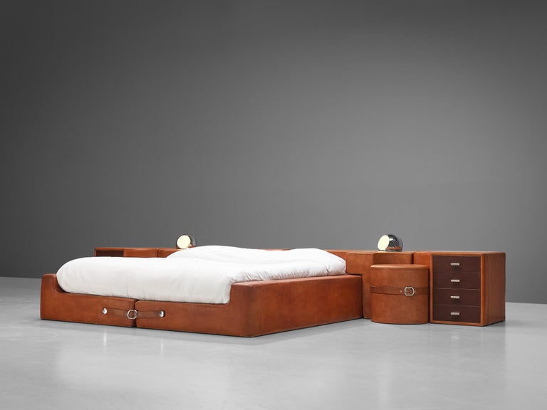 Guido Faleschini for Mariani Set of Queen Bed Nightstands and Stools in Leather