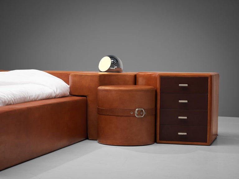 Guido Faleschini for Mariani Set of Queen Bed Nightstands and Stools in Leather