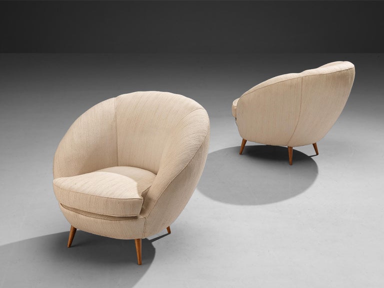 1950s Mid-Century Modern Italian Pair of Lounge Chairs in Off-White Upholstery