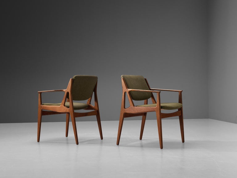 Arne Vodder for Vamo Møbelfabrik Pair of Armchairs in Teak and Green Fabric