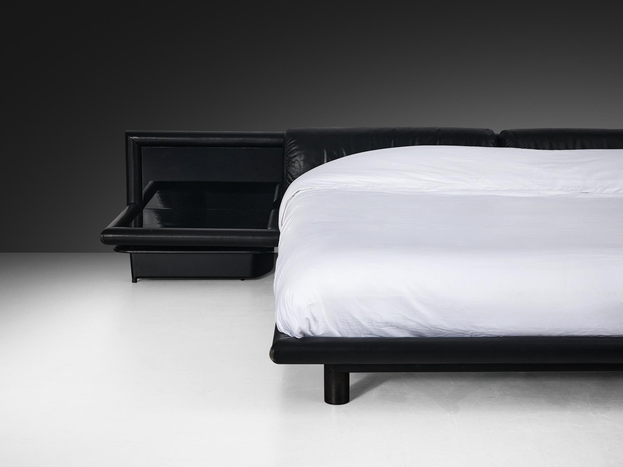 Afra & Tobia Scarpa for Molteni 'Morna' Queen Bed with Nightstands