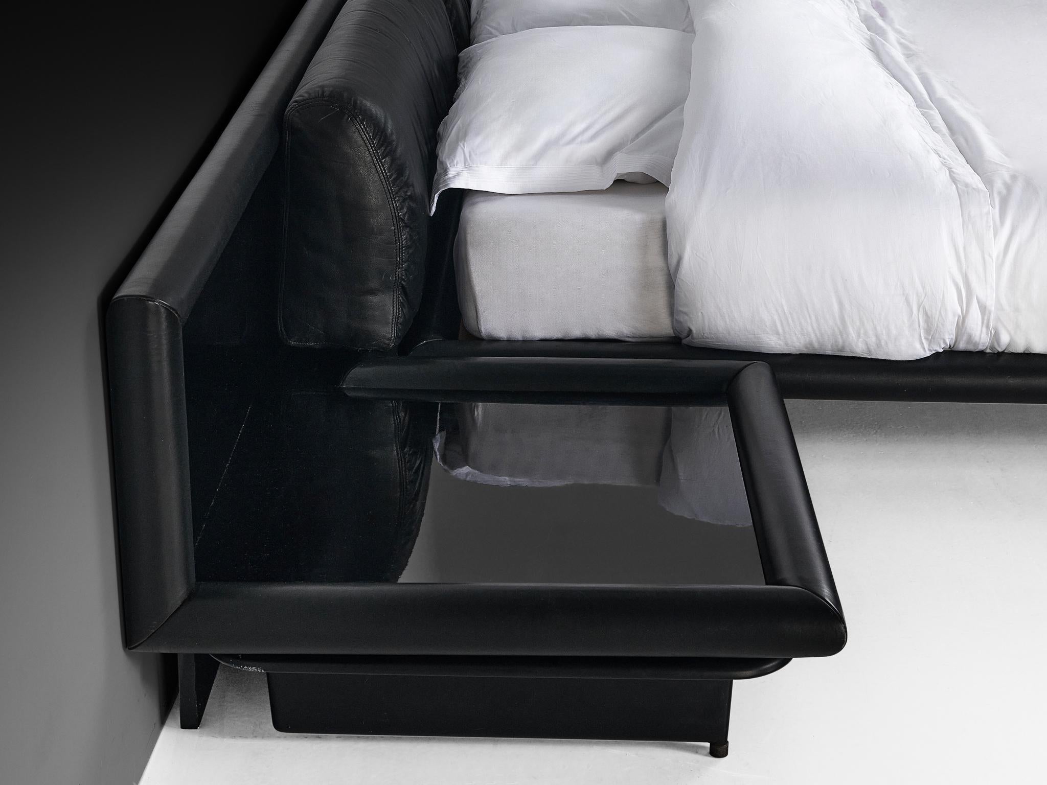 Afra & Tobia Scarpa for Molteni 'Morna' Queen Bed with Nightstands