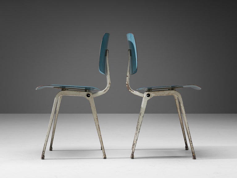 Friso Kramer Set of Eight 'Revolt' Dining Chairs in Metal and Blue Plywood