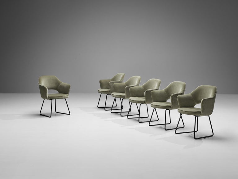 Eero Saarinen Limited Edition ‘Conference’ Armchairs of UNESCO Paris