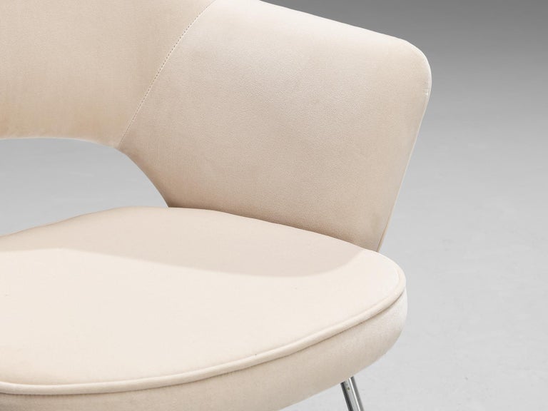 Eero Saarinen Limited Edition ‘Conference’ Armchairs of UNESCO Paris