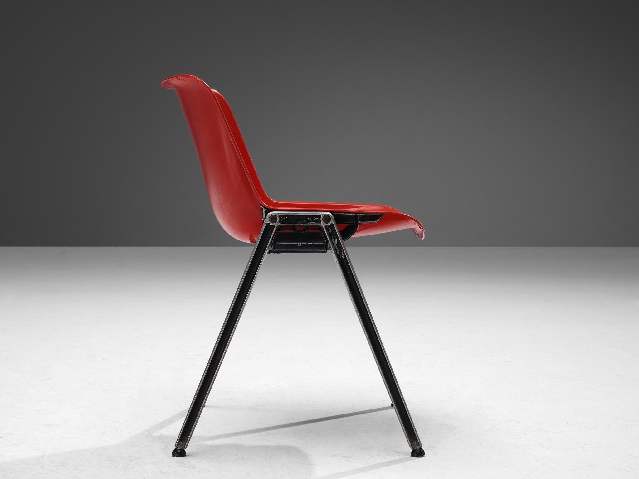 Centro Progetti Tecno Stackable ‘Modus’ Chairs in Red