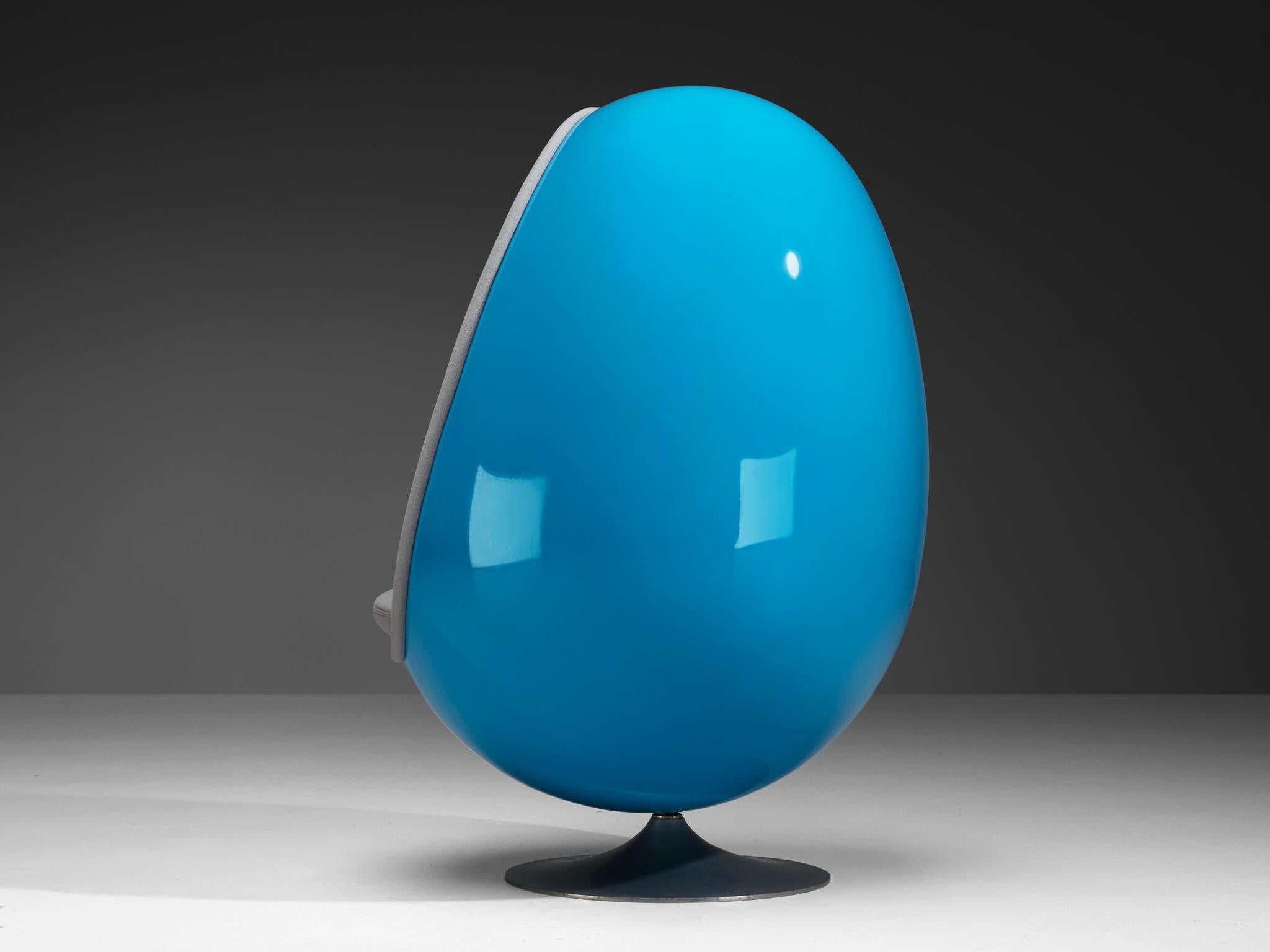 Thor Larsen for Torlan Staffanstorp 'Ovalia' Egg Chair in Blue Fiberglass