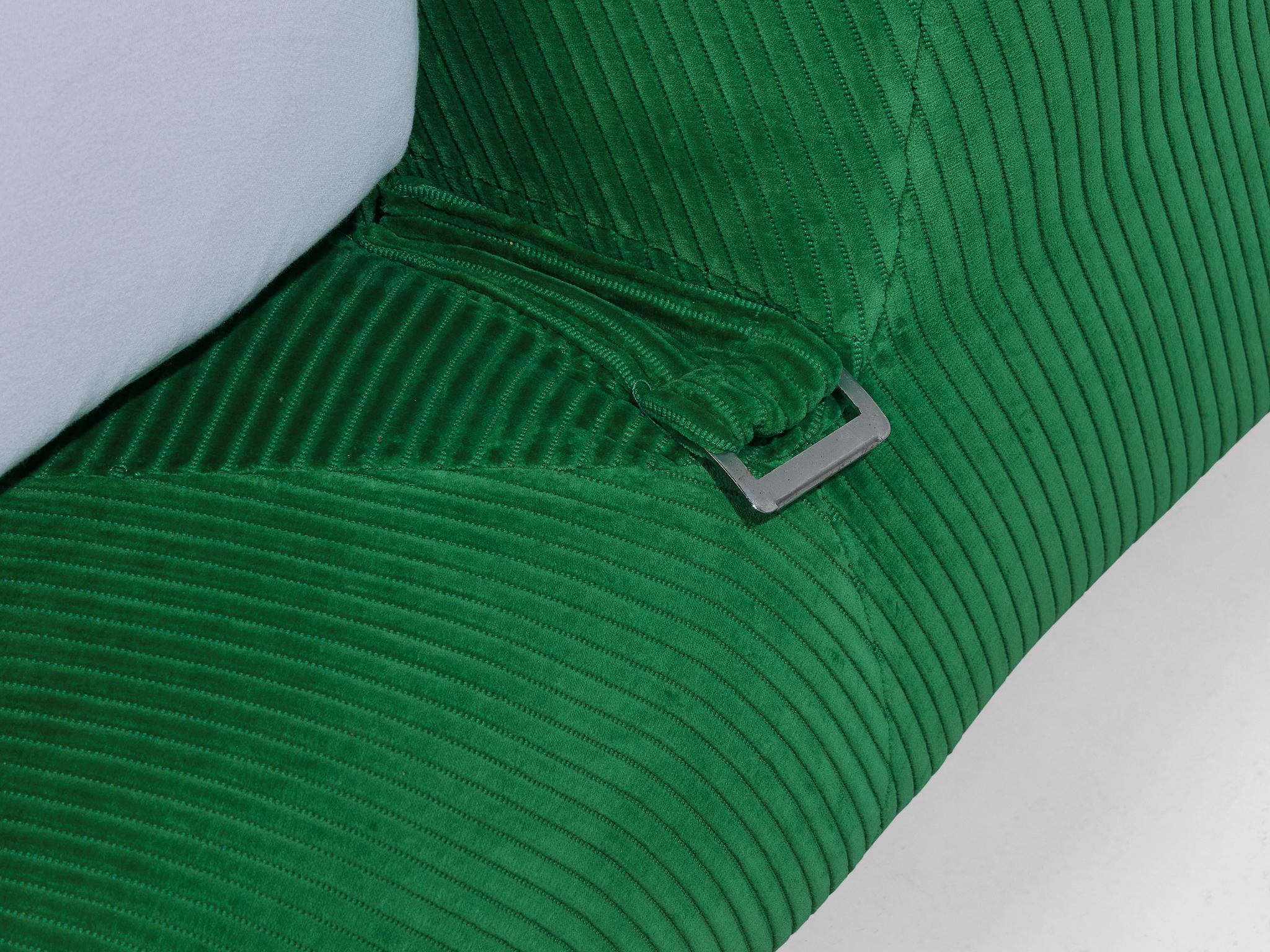 Rare Mario Bellini for Cassina 'Le Mura' Double Bed in Green Upholstery