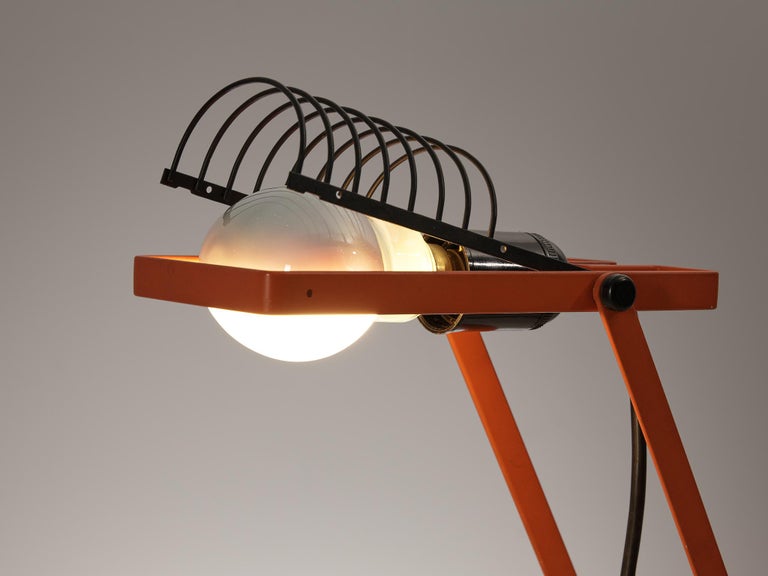 Ernesto Gismondi for Artemide Table Lamp 'Sintesi' in Red