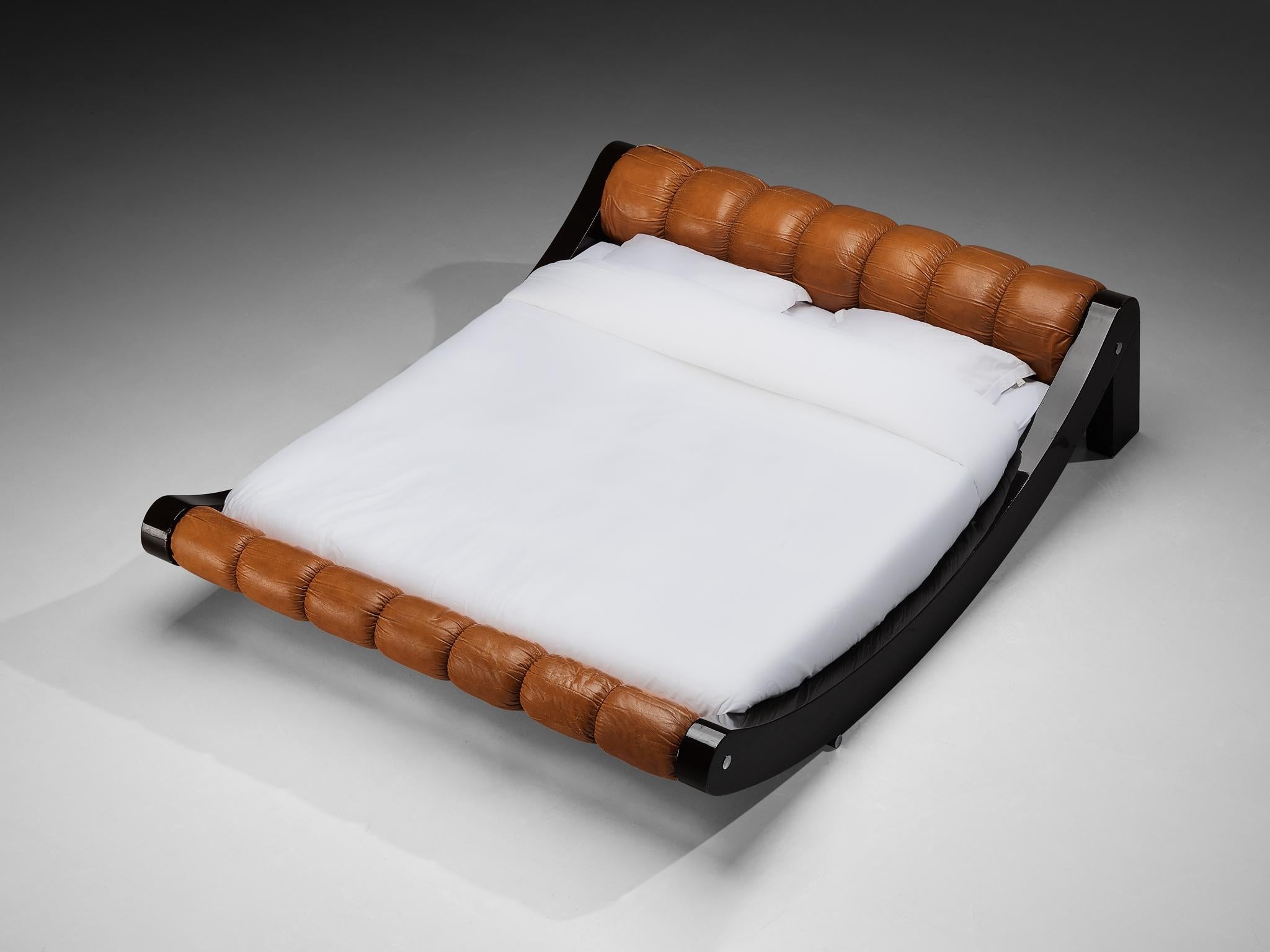 Benatti 'Boomerang' Queen Bed in Cognac Leather and Brown Lacquered Wood