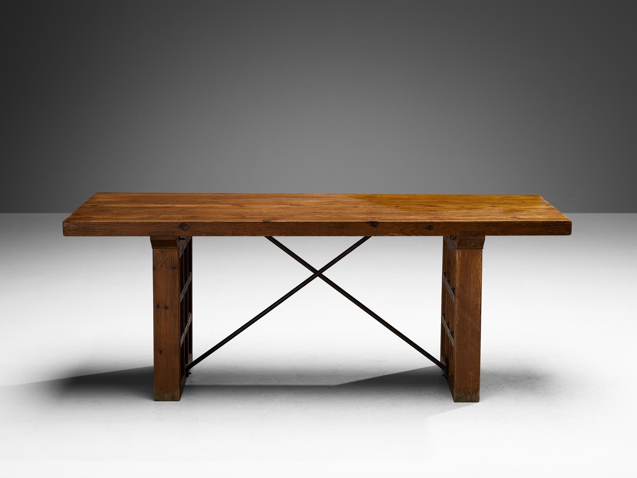 Biosca Spanish Dining Table in Stained Pine