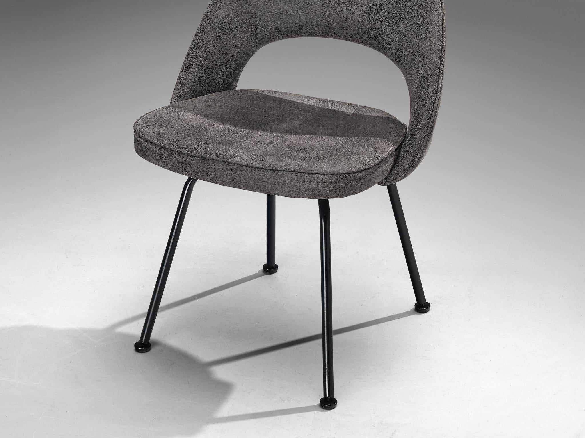 Eero Saarinen for Knoll Dining Chair in Grey Leather and Black Metal