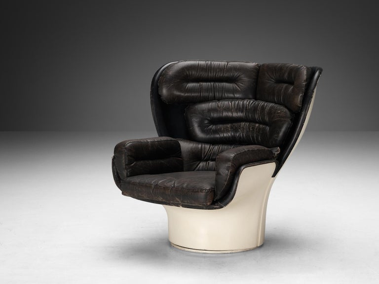 Joe Colombo for Comfort Lounge Chair 'Elda' in Black Leather and Fiberglass