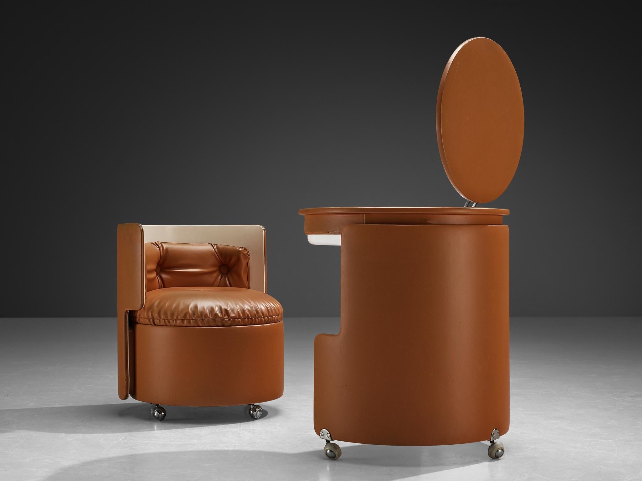 Luigi Massoni ‘Dilly Dally’ Vanity Set in Cognac Leatherette