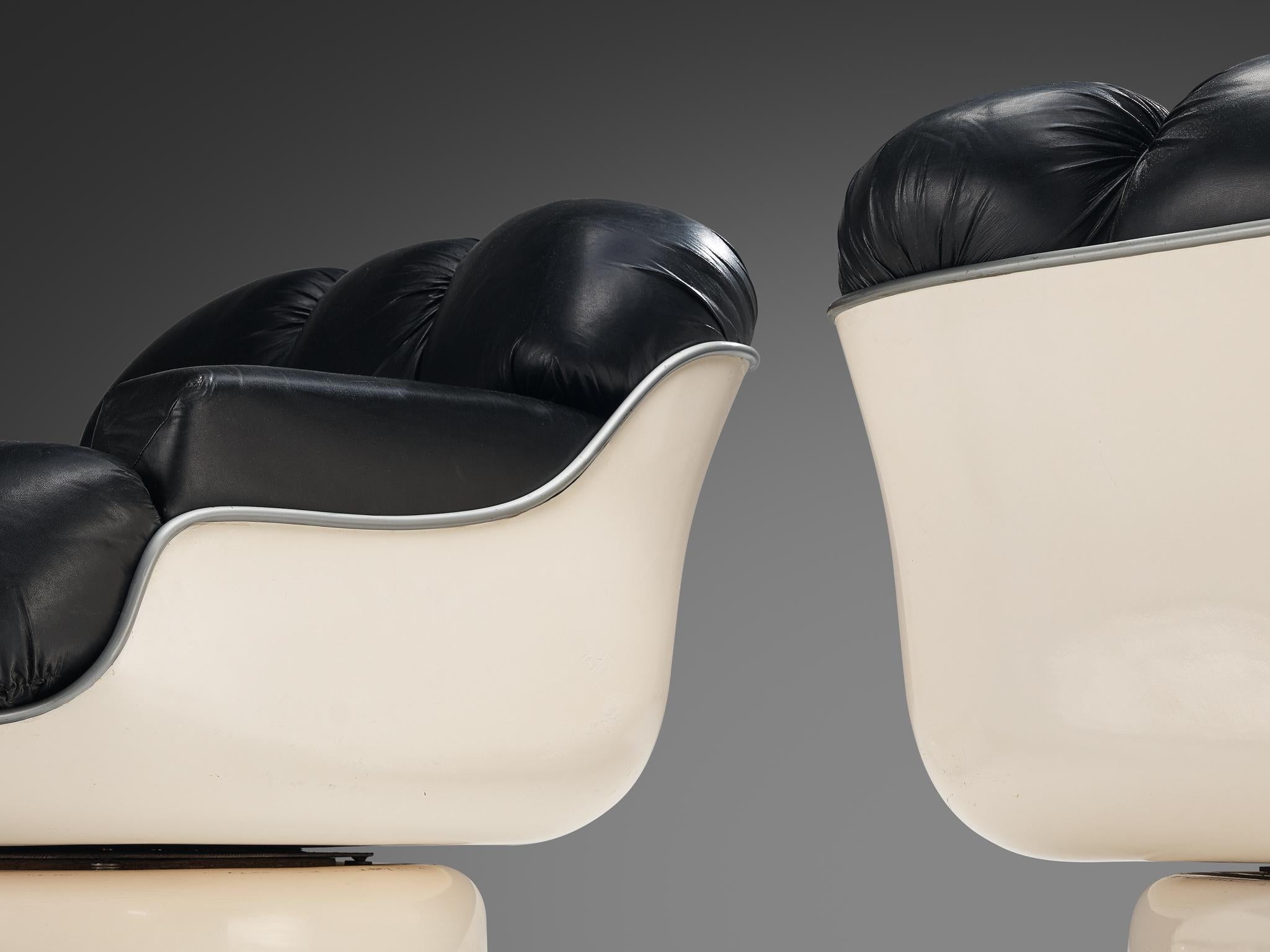 70s Italian Pair of Lounge Chairs in Fiberglass and Black Leather