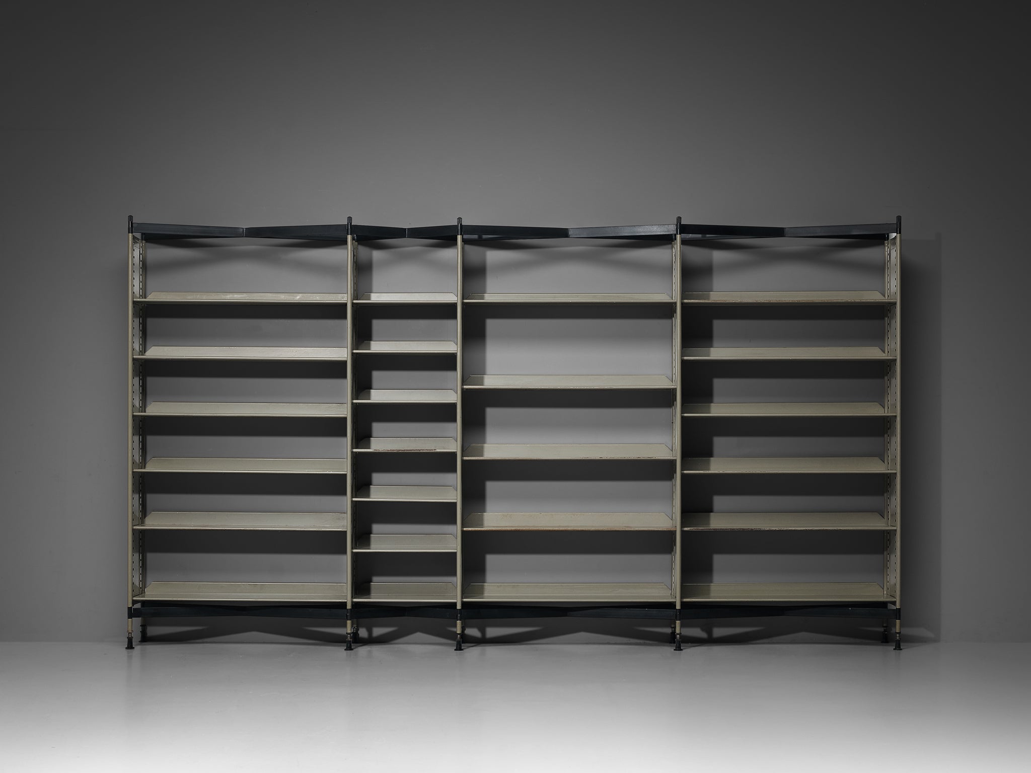 Studio BBPR for Olivetti 'Spazio' Large Shelving System in Grey Steel