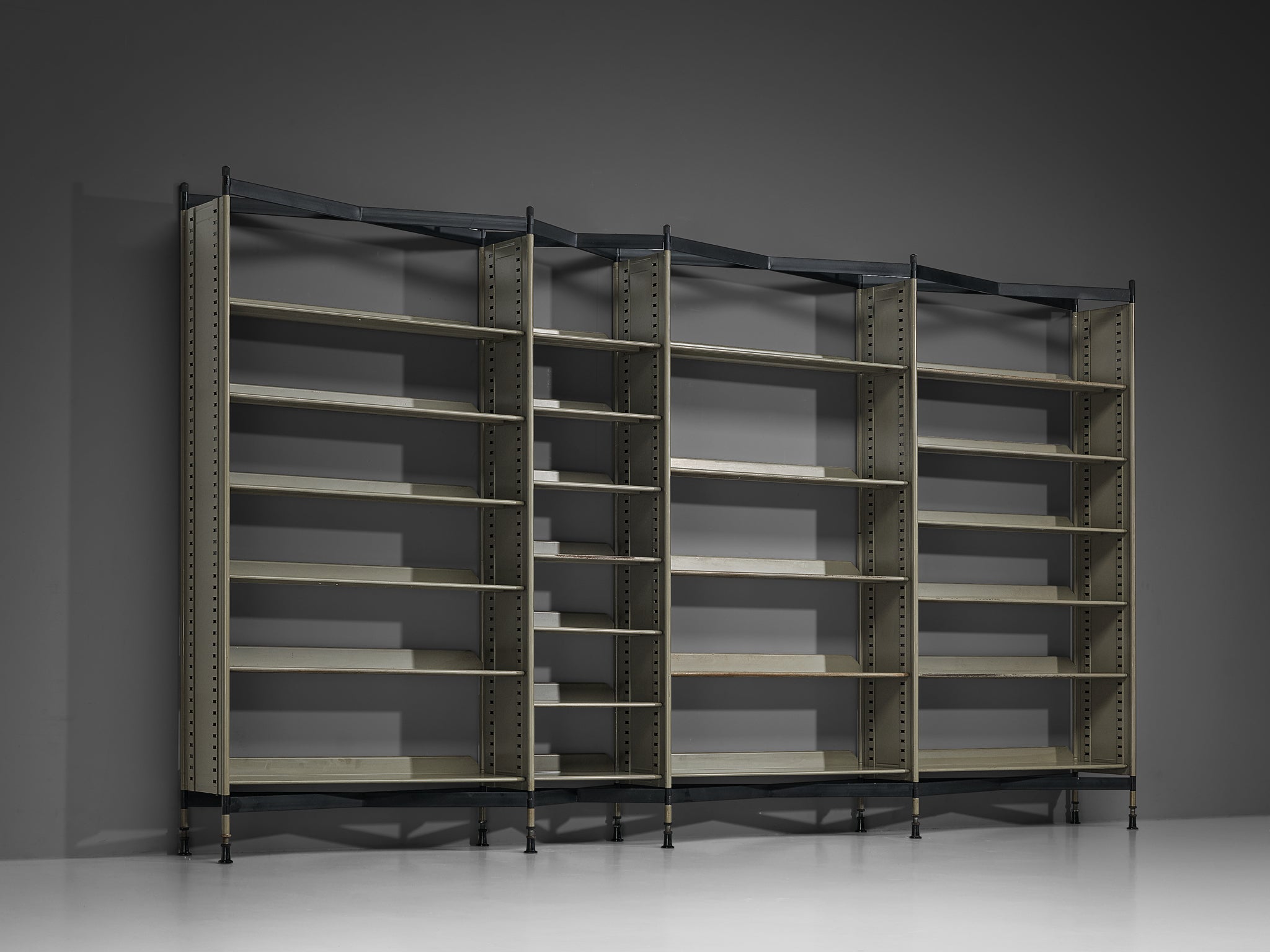 Studio BBPR for Olivetti 'Spazio' Large Shelving System in Grey Steel