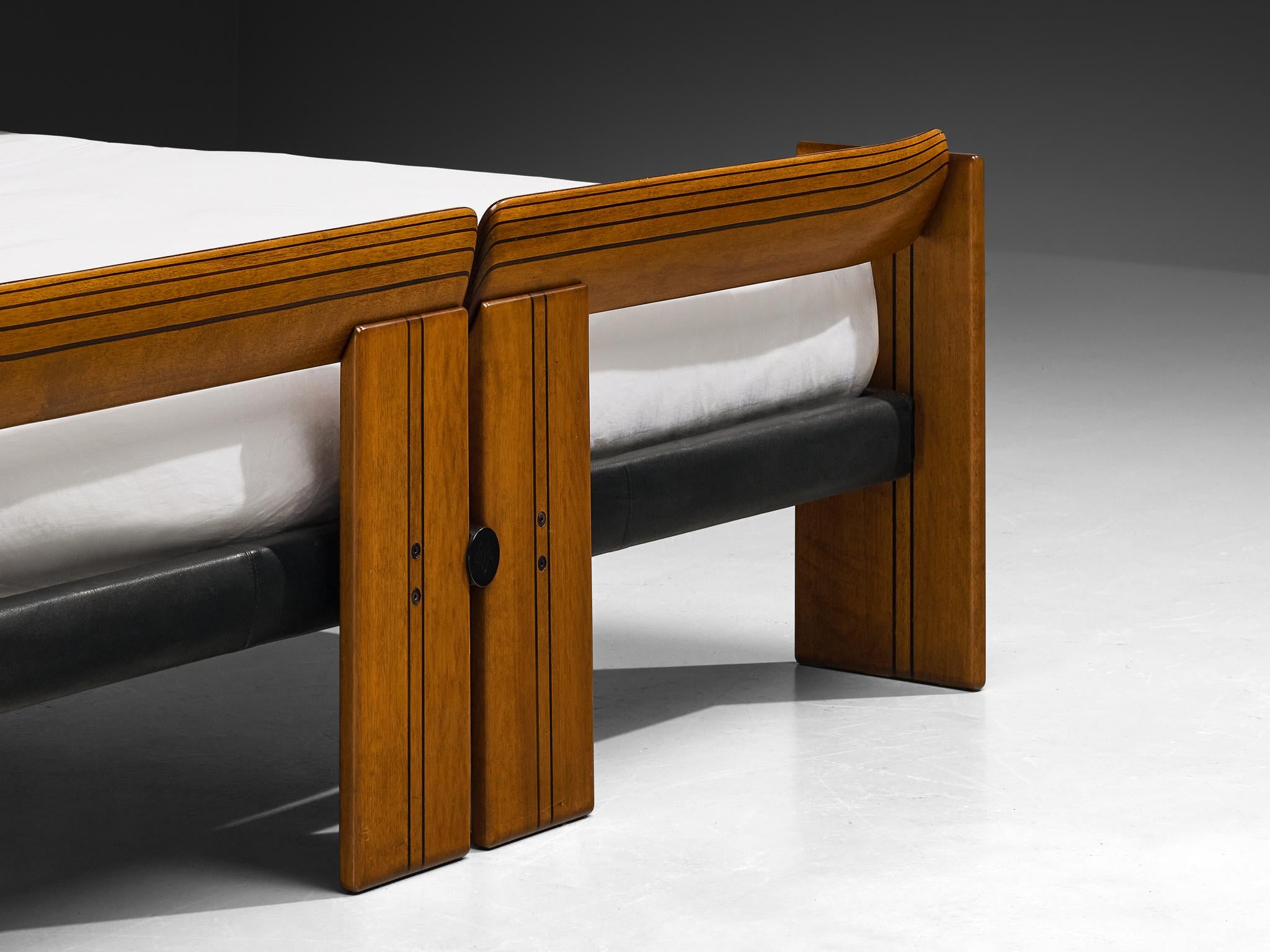 Afra & Tobia Scarpa for Maxalto 'Artona' Double Bed in Walnut