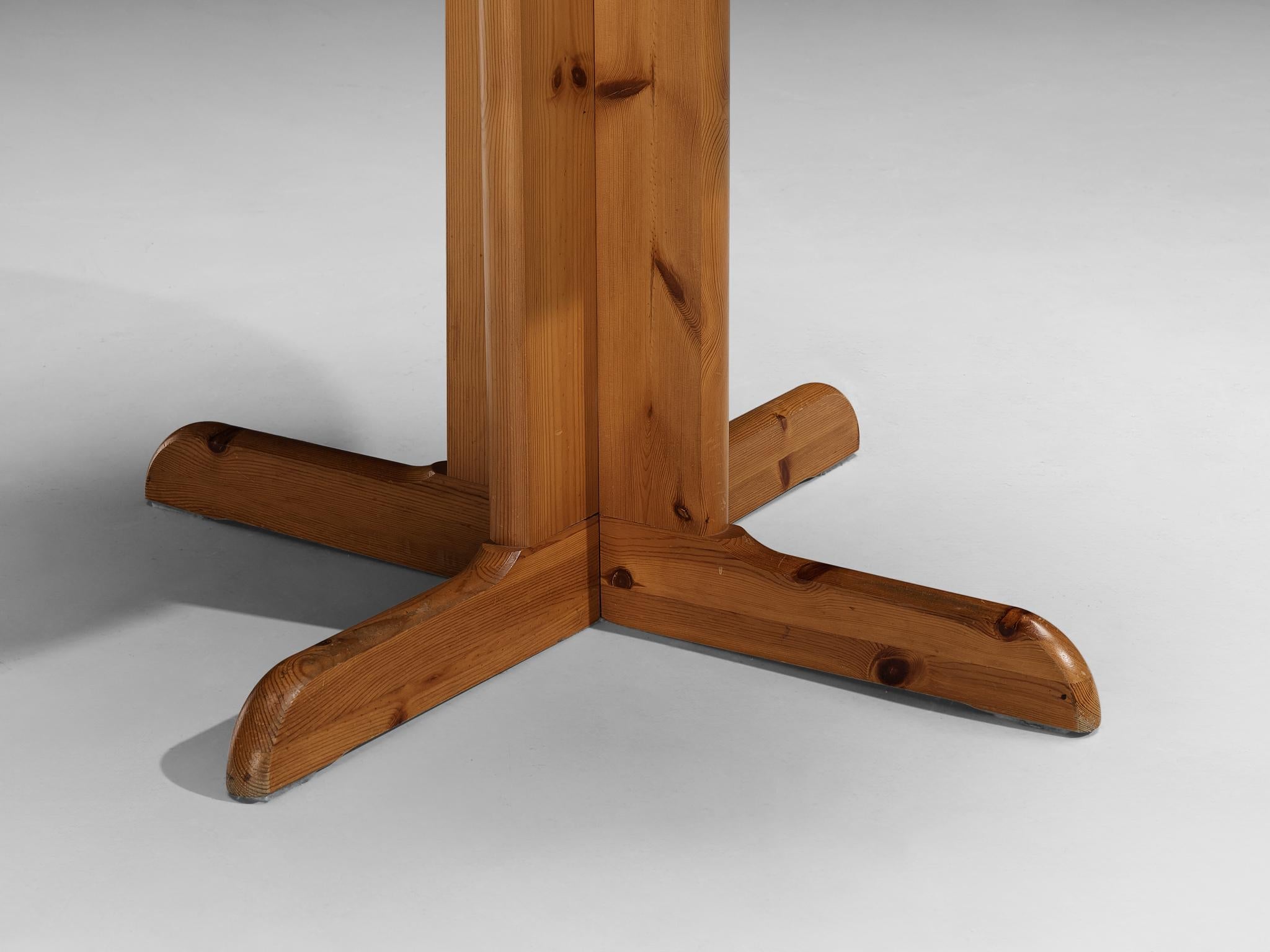 Rainer Daumiller Extendable Dining Table in Solid Pine