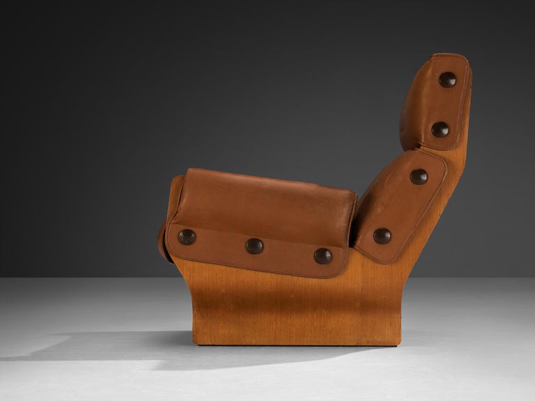 Osvaldo Borsani for Tecno 'Canada' Lounge Chair in Leather