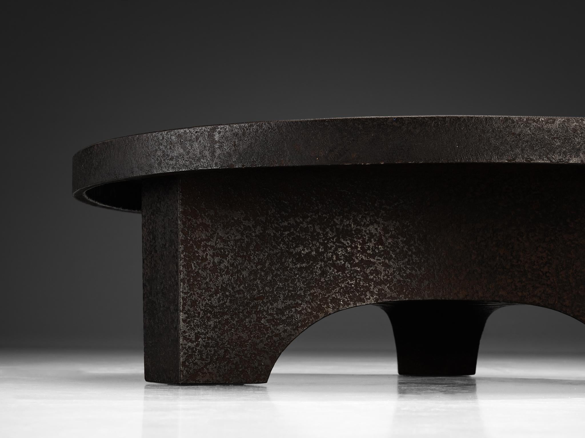 Brutalist Round Coffee Table in Stone Look