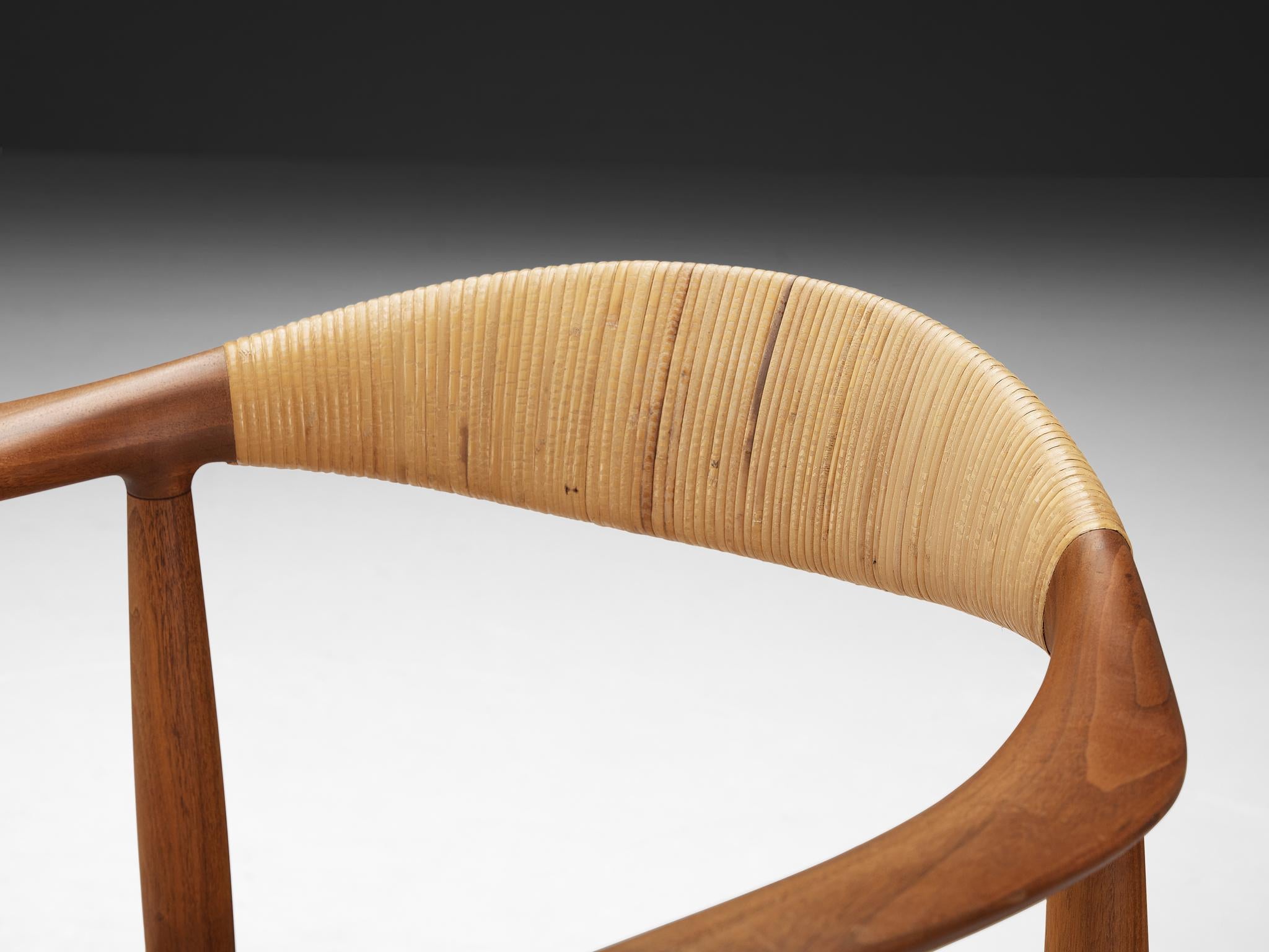 Hans J. Wegner  'The Chair/Round Chair' Dining Chairs in Teak and Cane