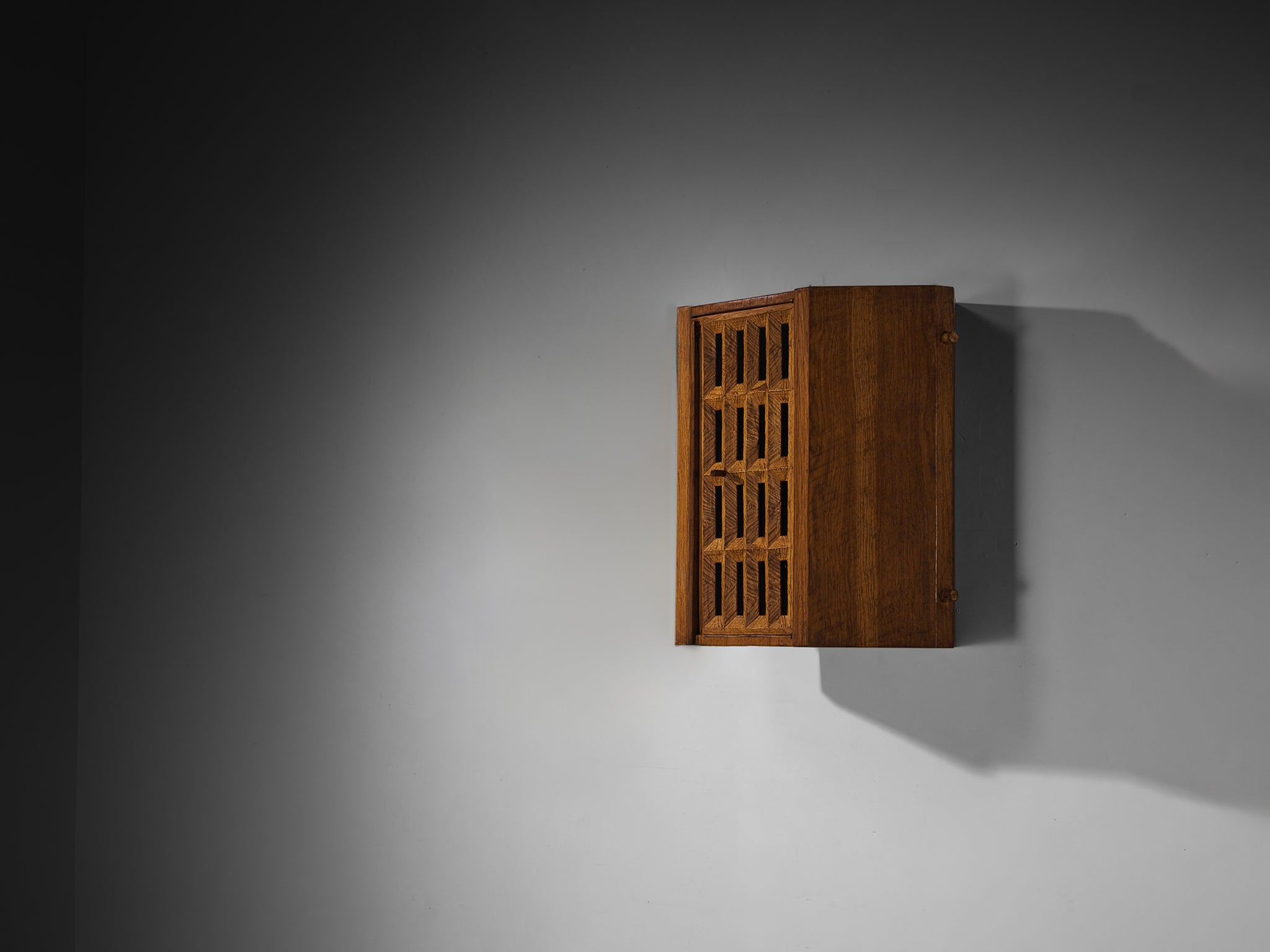 Giuseppe Rivadossi for Officina Rivadossi Hanging Cabinet in Oak and Glass