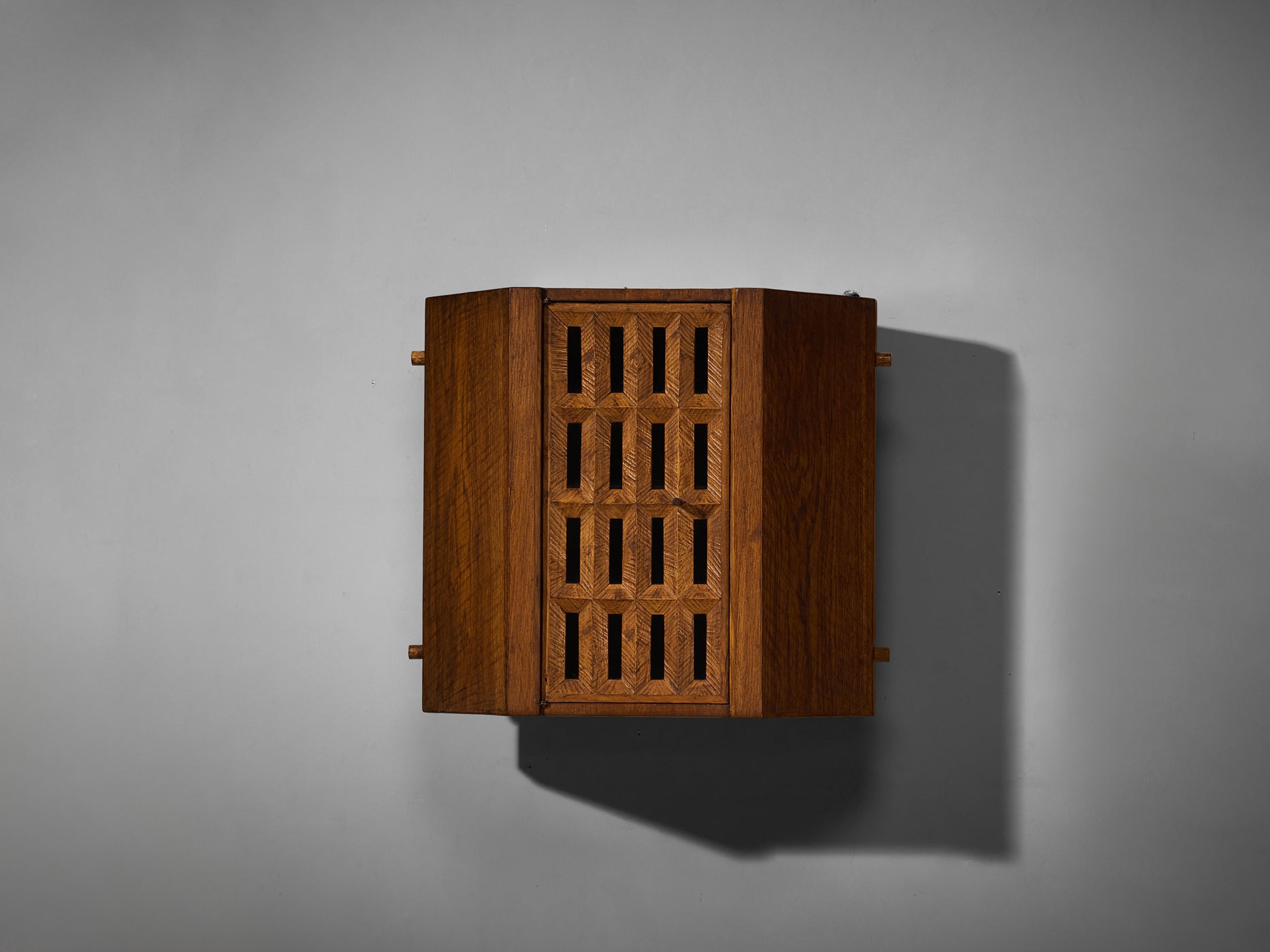 Giuseppe Rivadossi for Officina Rivadossi Hanging Cabinet in Oak and Glass