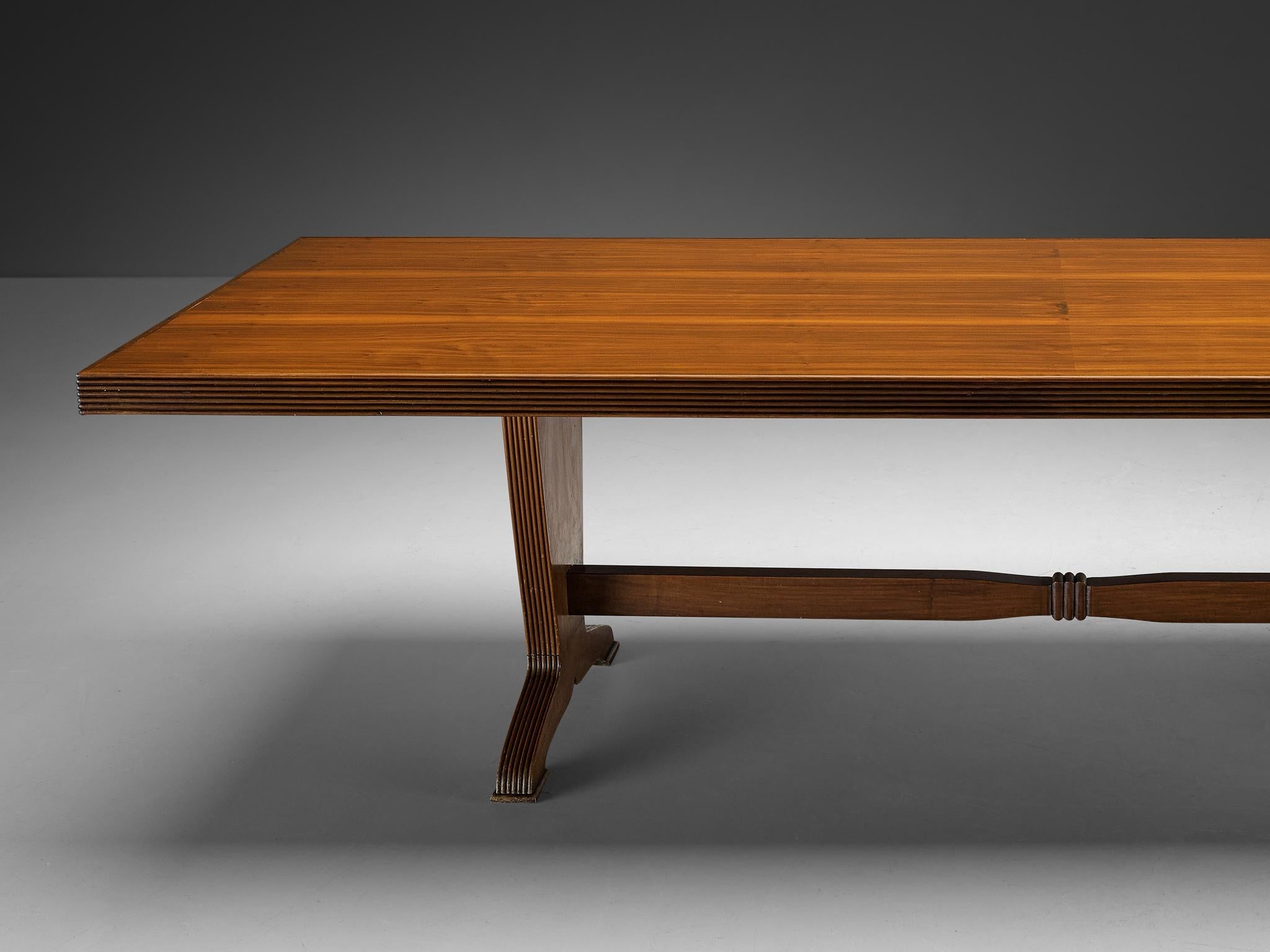 Italian Art Deco Dining Table in Walnut 300 cm/ 118.11 in.