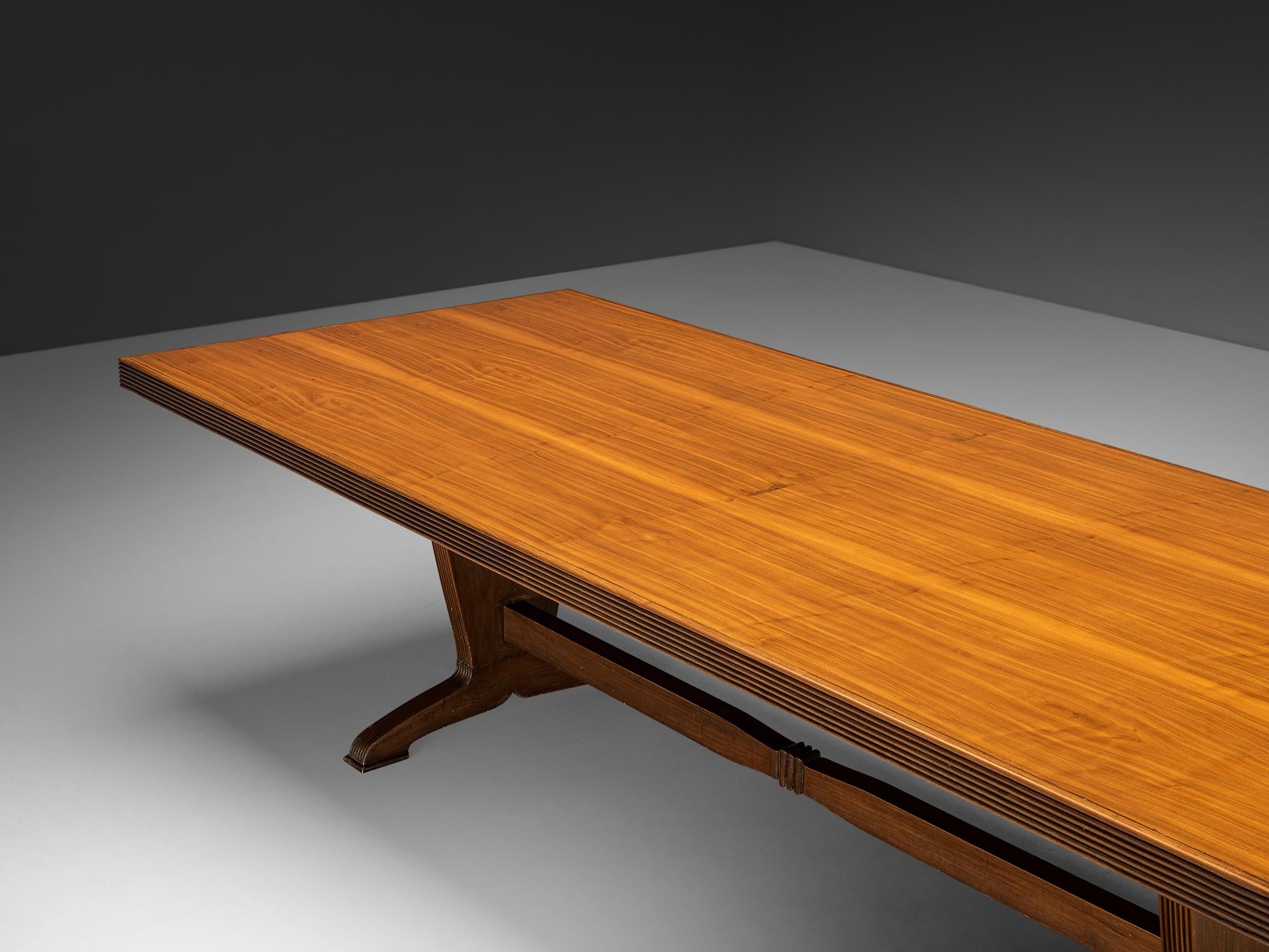 Italian Art Deco Dining Table in Walnut 300 cm/ 118.11 in.