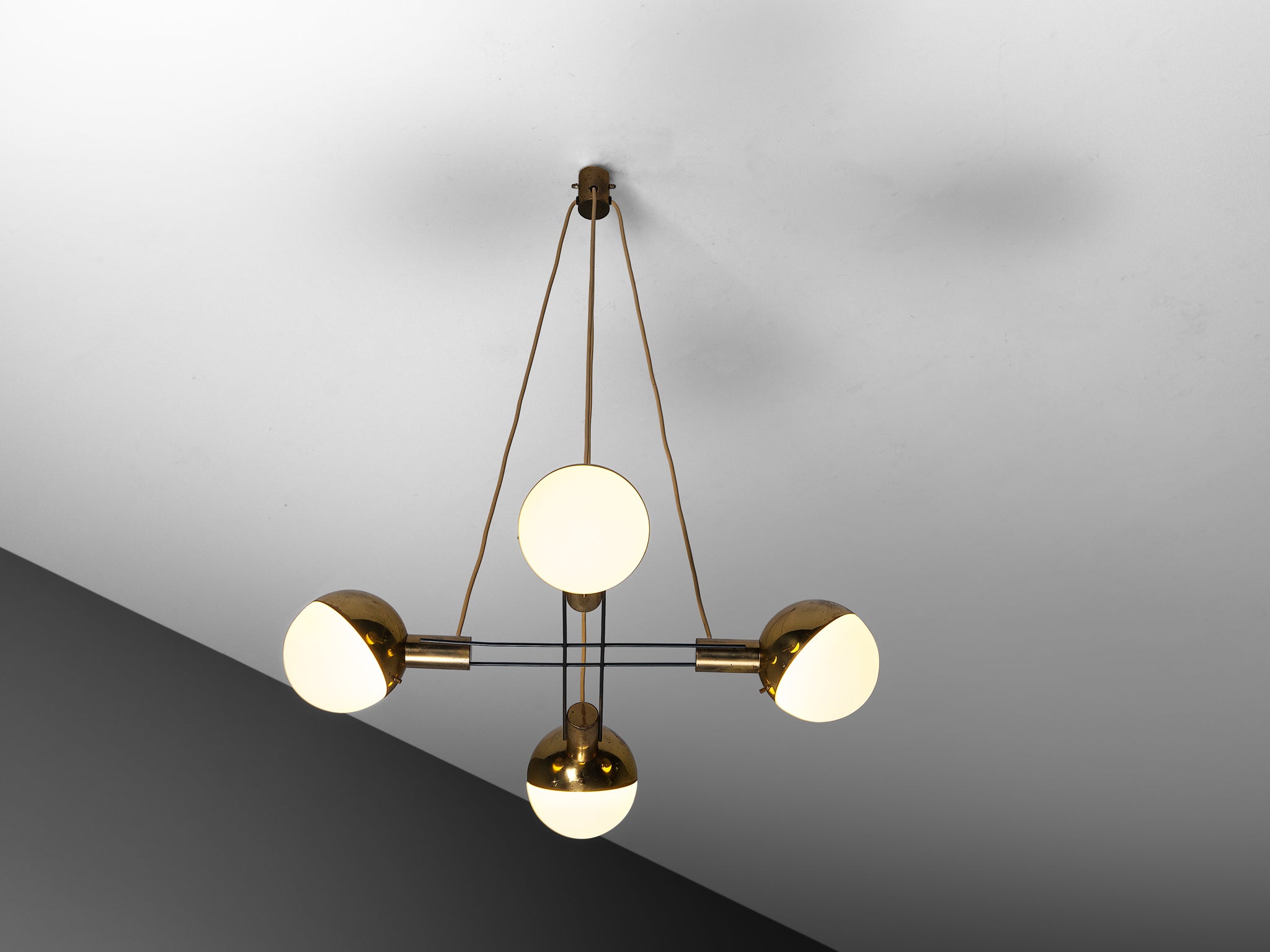 Stilnovo Mid-century Chandelier in Brass and Glass