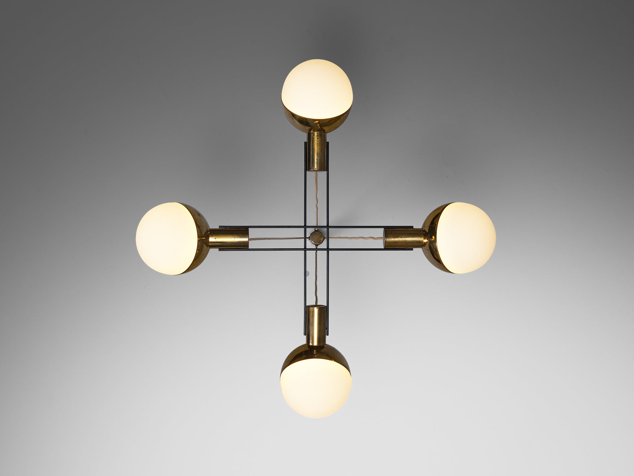 Stilnovo Mid-century Chandelier in Brass and Glass