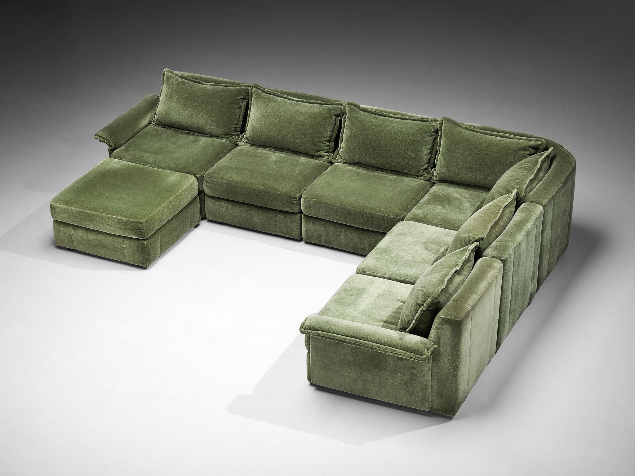 1970s Post-Modern Large Sectional Sofa in Green Velvet